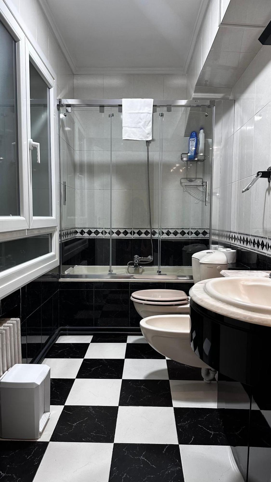 Fantastico Apartamento En El Centro De Bilbao Buitenkant foto